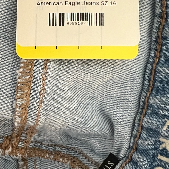 American Eagle Outfitters Light Wash Straight Leg Jeans size 16 - Picture 5 of 5